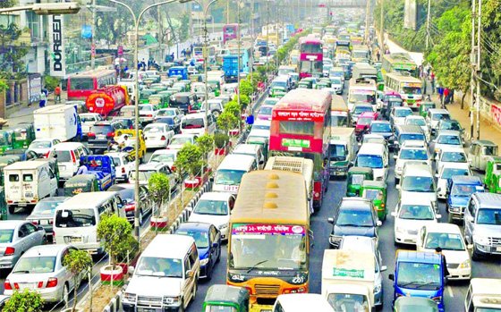কোনোভাবেই নিয়ন্ত্রণে আসছে না রাজধানীর যানজট