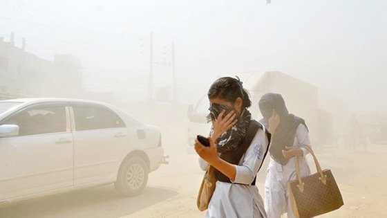 তীব্র বায়ুদূষণে দেশের মানুষের আয়ু কমছে