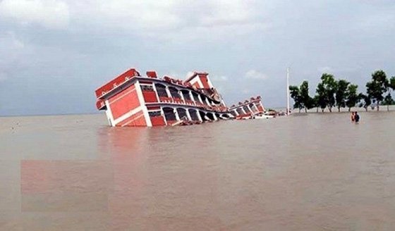 বন্যায় দেশজুড়ে ক্ষতিগ্রস্ত হয়েছে হাজার হাজার শিক্ষাপ্রতিষ্ঠান