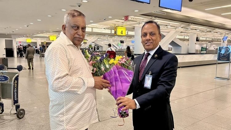 পুলিশ প্রধানদের সম্মেলনে যোগ দি‌তে নিউইয়র্কে স্বরাষ্ট্রমন্ত্রী