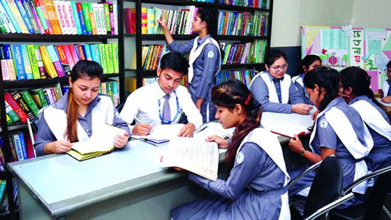 শিক্ষা উপকরণের অস্বাভাবিক মূল্য বৃদ্ধিতে দিশেহারা অবস্থায় অভিভাবক-শিক্ষার্থীরা