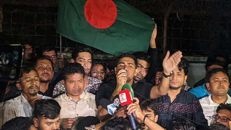 গণতান্ত্রিক পরিবেশ সৃষ্টি হোক, গুপ্ত না থেকে সবাই প্রকাশ্যে রাজনীতি করুক : ছাএদল