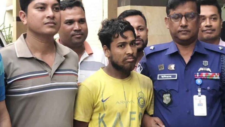 কক্সবাজারে বিদেশি নারীর শ্লীলতাহানির অভিযোগে যুবক গ্রেফতার