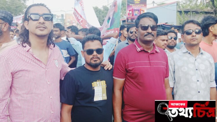 ইসরায়েলীদের বরর্বোরোচিত বোমা হামলা ও গণহত্যার প্রতিবাদে ১১ নং ওয়ার্ড মহানগর যুবদলের বিক্ষোভ মিছিল