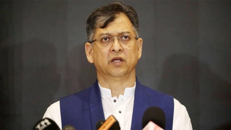 নির্বাহী বিভাগের কর্তৃত্ব খর্ব করা চলবে না: সালাহউদ্দিন আহমেদ