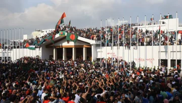 হাসিনা পালানোর এক বছর, হাসিনামুক্ত দেশে মুক্তভাবে শ্বাস নেয় মানুষ