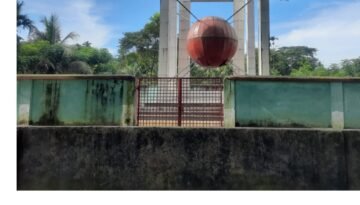 এিশাল উপজেলার মধ্যেই ভূত লুকিয়ে রয়েছে যেনো ভুত তারাবার কেউ নেই